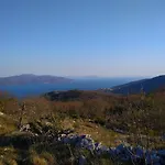 Romantisches Steinhaus Flora In Filipasi בית נופש
