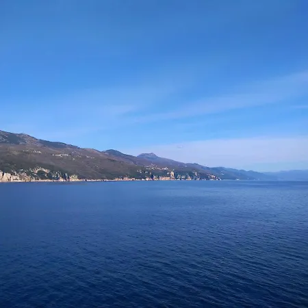 Romantisches Steinhaus Flora In Filipasi בית נופש Mošćenička Draga