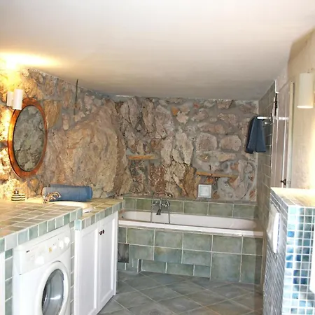 בית נופש Romantisches Steinhaus Flora In Filipasi