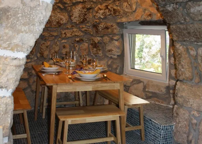 Nyaraló Romantisches Steinhaus Flora In Filipasi *